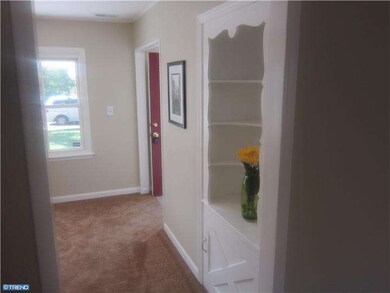 41 Bloomfield Ln, Willingboro, NJ 08046 - photo 4