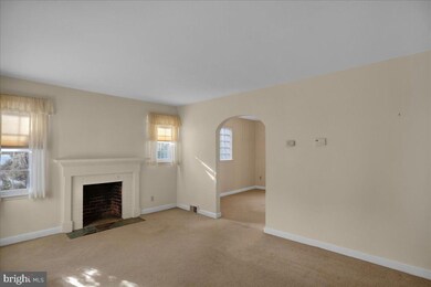 502 Jefferson Blvd, Reading, PA 19609 - photo 4