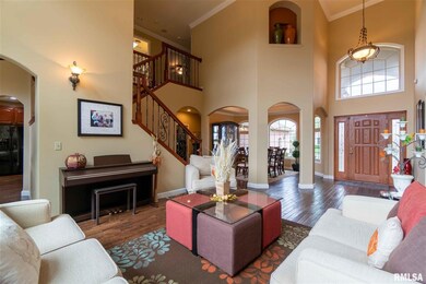 4126 W Sandridge Ct, Peoria, IL 61615 - photo 2