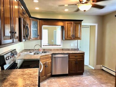 704 Chestnut St, Latrobe, PA 15650 - photo 4