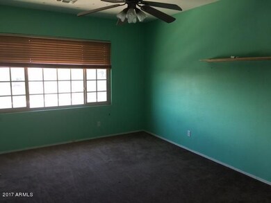 Photo12