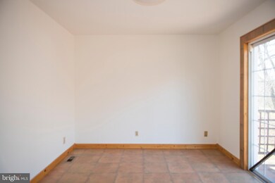 9704 Signal Ct, Manassas, VA 20111 - photo 6