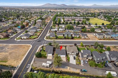 1468 SW 27th St, Redmond, OR 97756 - photo 6