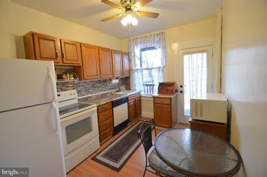 439 W South St, Frederick, MD 21701 - photo 2