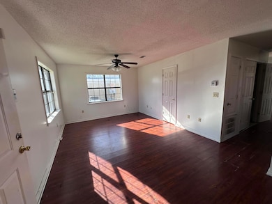 119 Melon St, Laurel, MS 39440 - photo 3