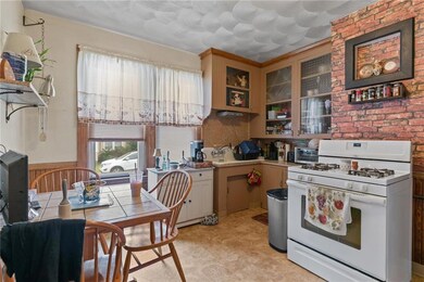 1146 Plainfield St, Johnston, RI 02919 - photo 3