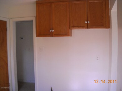 6564 Aires Rd, Jacksonville, FL 32244 - photo 7