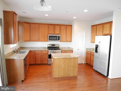 605 Macdill Rd, Middle River, MD 21220 - photo 6