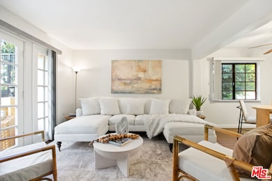 7422 Hazeltine Ave unit 7, Van Nuys, CA 91405 - photo 3