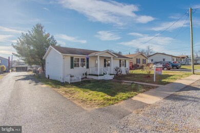 412 E 6th Ave, Ranson, WV 25438 - photo 2