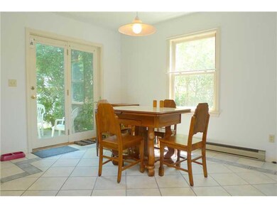 Dining Room. Dining Area