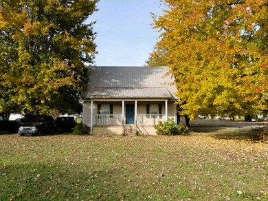 131 Bellewood Dr, McMinnville, TN 37110 - photo 3