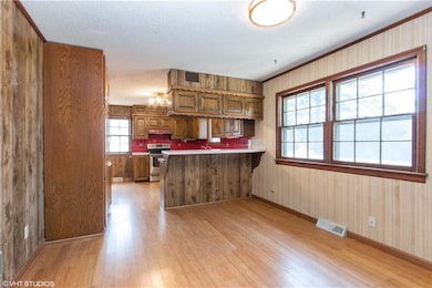 6744 Pflumm Rd, Shawnee, KS 66216 - photo 7