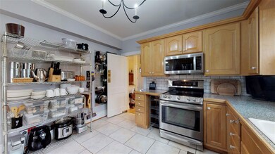 12 Pleasant St, Essex Junction, VT 05452 - photo 7