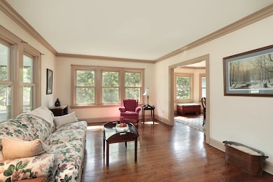 904 Forest Ave, Deerfield, IL 60015 - photo 4