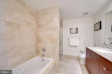 The Columbia Residences unit 908, Washington, DC 20037 - photo 7