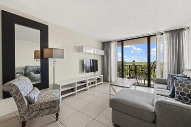 Lakeshore Club unit 607, West Palm Beach, FL 33401 - photo 6