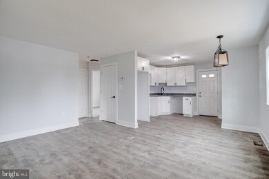 1516 Wilson Point Rd, Middle River, MD 21220 - photo 7