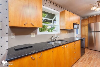 Kitchen 20170523-DW-1932-SMALL