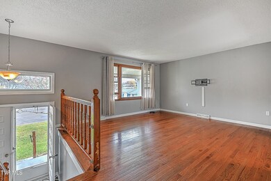 189 Raintree DOM-6