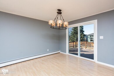 04-01-DiningRoom