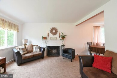 309 Kent St, Falls Church, VA 22046 - photo 4