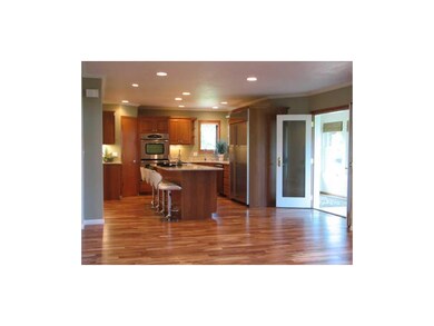 Kitchen. Granite countertops, beautiful Acacia har