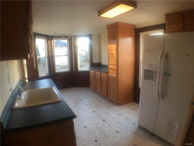 1108 N Irving St, Allentown, PA 18109 - photo 2