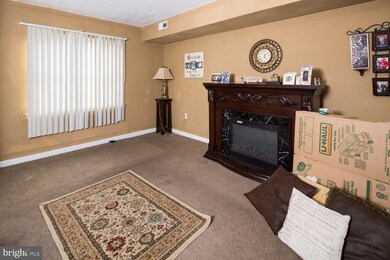 2815 Prestwyck Ct, Wilmington, DE 19802 - photo 3