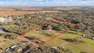 223 Gathings Ave, Covington, TX 76636 - photo 4