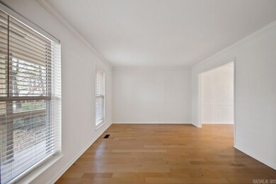 8714 Boulder Ln, Little Rock, AR 72227 - photo 4