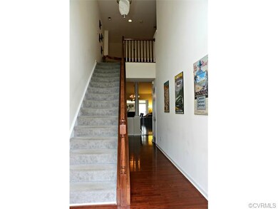 Foyer- large open foyer leads into the kitchen and