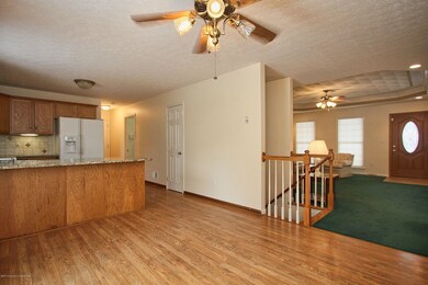 5516 Fairwood Oaks Place, Louisville, KY 40291 - photo 4