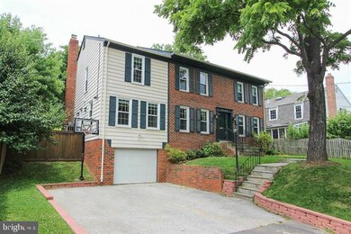 9102 Jones Mill Rd, Chevy Chase, MD 20815 - photo 2