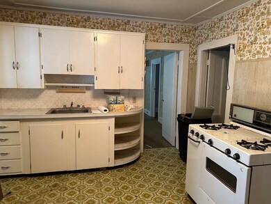 62 Chambers St, Lowell, MA 01852 - photo 4