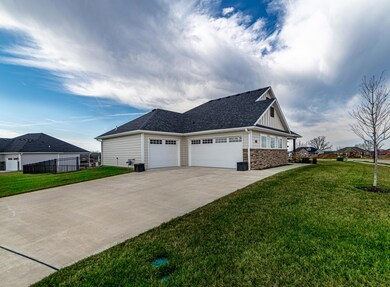 5200-Newbury-way-1