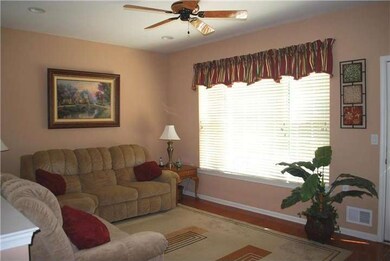 117 Honey Flower Dr, Trenton, NJ 08620 - photo 6