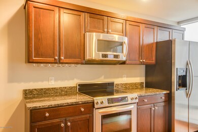 335 Bridge St NW Grand Rapids-large-004-