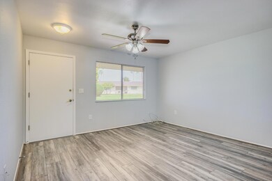 13605 N Newcastle Dr, Sun City, AZ 85351 - photo 5