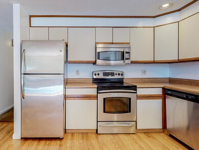 38 Garden St, Old Orchard Beach, ME 04064 - photo 7