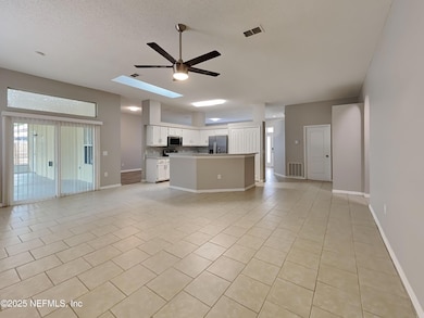 250 Parkview Dr, Palm Coast, FL 32164 - photo 3