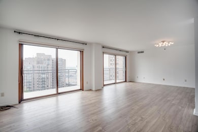 1225 Lasalle Ave unit 1704, Minneapolis, MN 55403 - photo 4