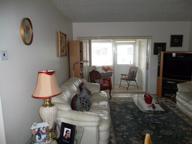 2561 Emory Dr W unit G, West Palm Beach, FL 33415 - photo 5