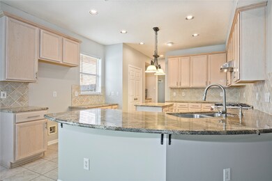 Updated Kitchen with oversize breakfast area with