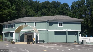 9362 Tovito Dr, Fairfax, VA 22031 - photo 3