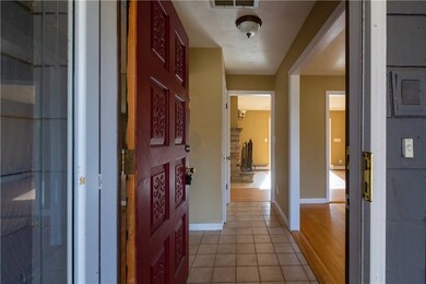 716 Central Ave, Johnston, RI 02919 - photo 3