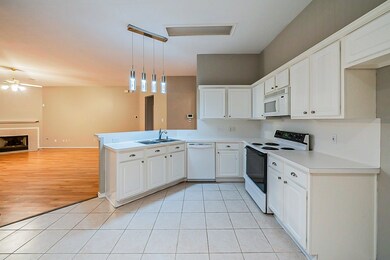 6903 Canyon Creek Square, Houston, TX 77084 - photo 4