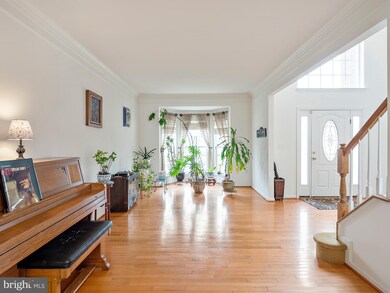 4885 Royal Coachman Dr, Elkridge, MD 21075 - photo 7