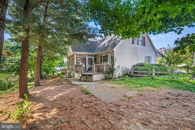 19 Crown Cir, Dover, DE 19901 - photo 2