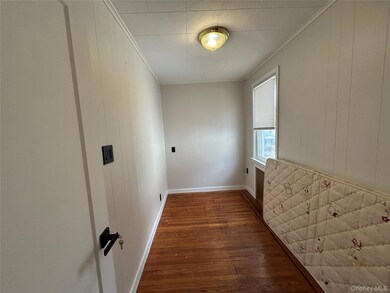 7725 169th St unit 2FL, Fresh Meadows, NY 11366 - photo 7